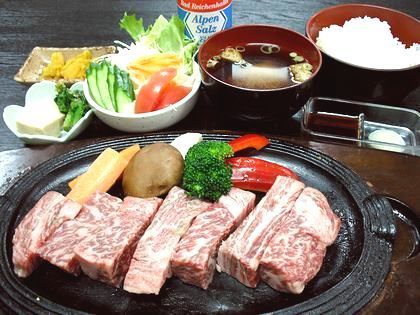 飛騨牛 まんぷく亭