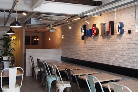 PUBLIC．COFFEE&BAR （パブリック．コーヒーアンドバー）