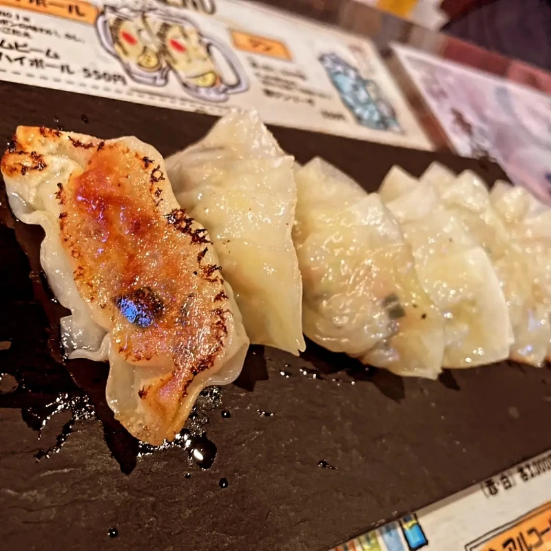 丸ごとニンニク餃子(ニンニクなしもあります)