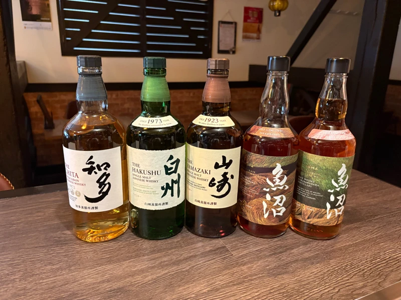 コハクイロ