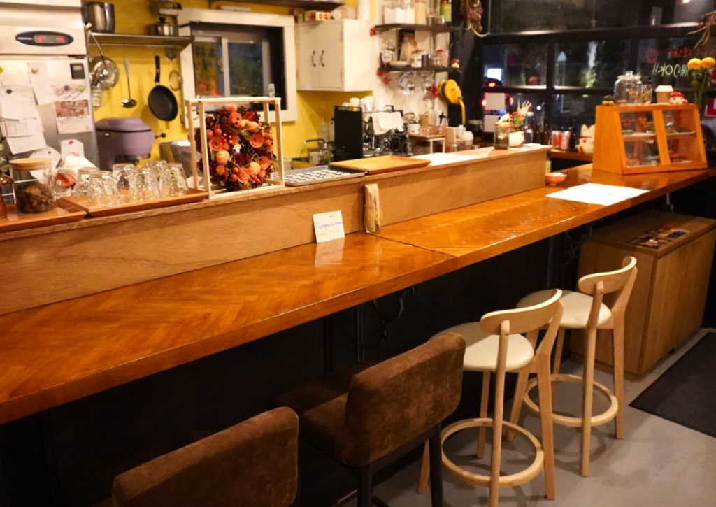 Flying mush cafe 