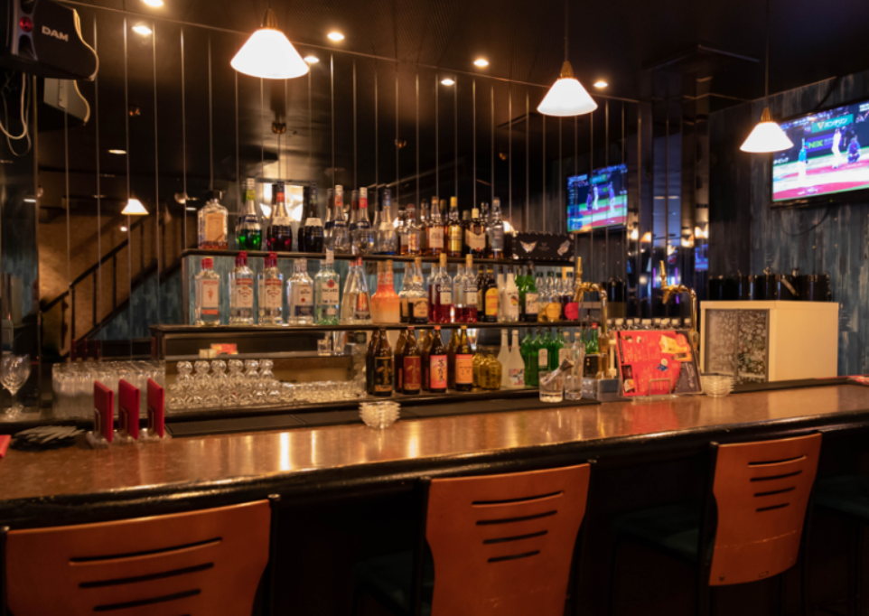 Amusement Dining Bar SOLS
