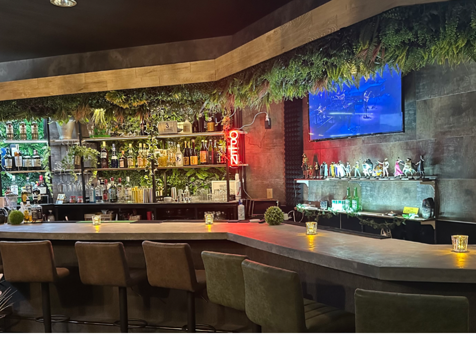 BAR BACK NINE