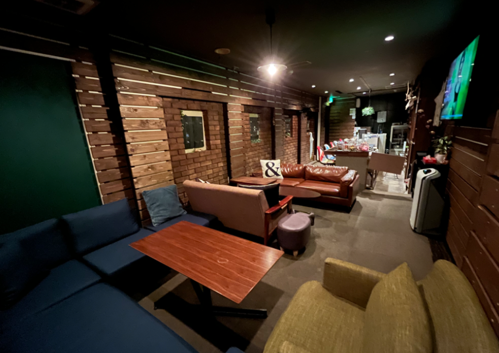 above cafe＆bar